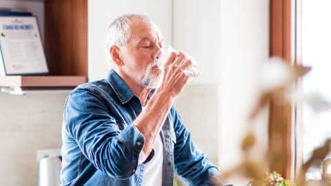 Quanta acqua bisogna bere al giorno